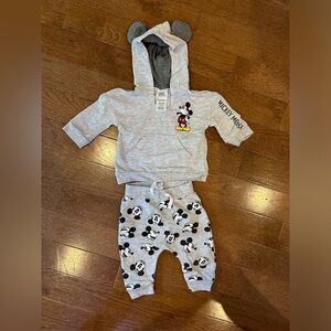 Disney Baby Mickey Matching set